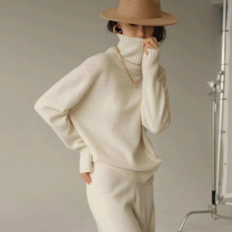 Women's Solid Color Turtleneck Sweater