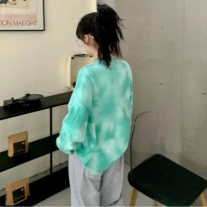 Women's Sweet Floral Tie-dye Loose Sweaters