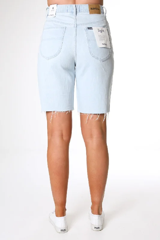 Long Relaxed Short Well Being Blue