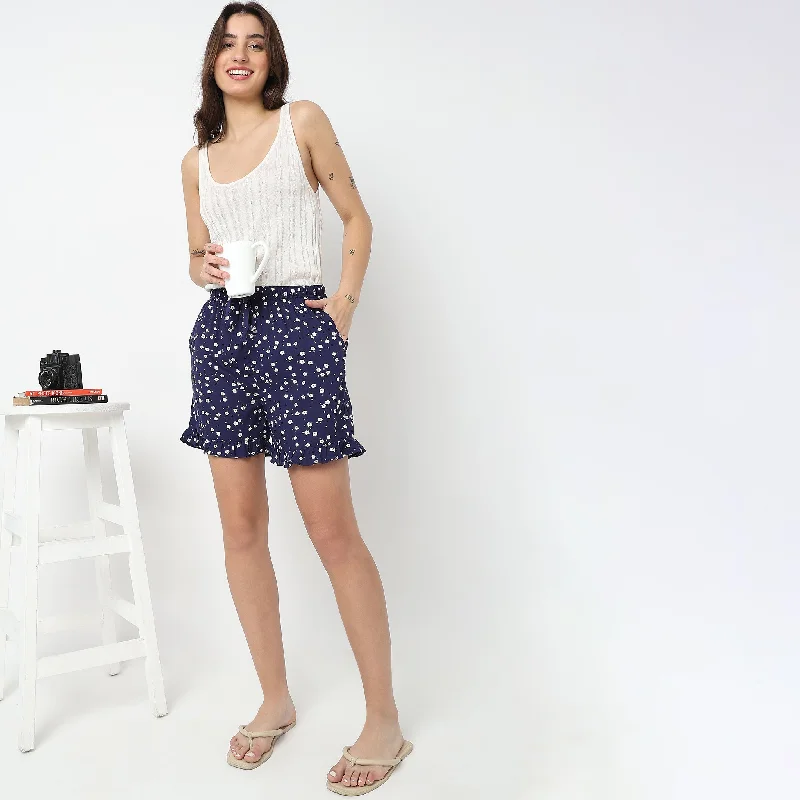 Regular Fit Floral Mid Rise Shorts