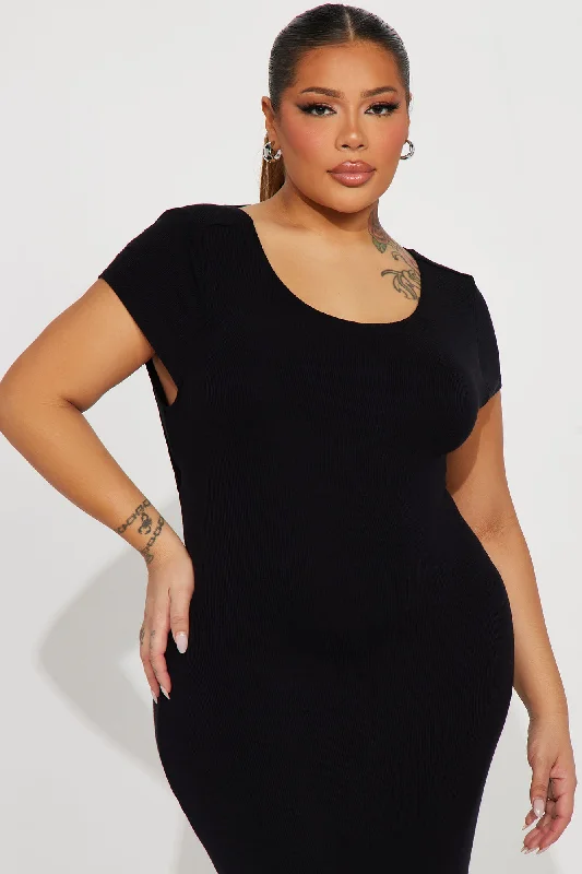 Dakota Ribbed Maxi Dress - Black