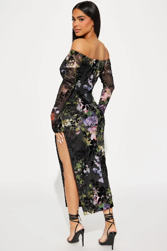 Enchanted Maxi Dress - Black/combo