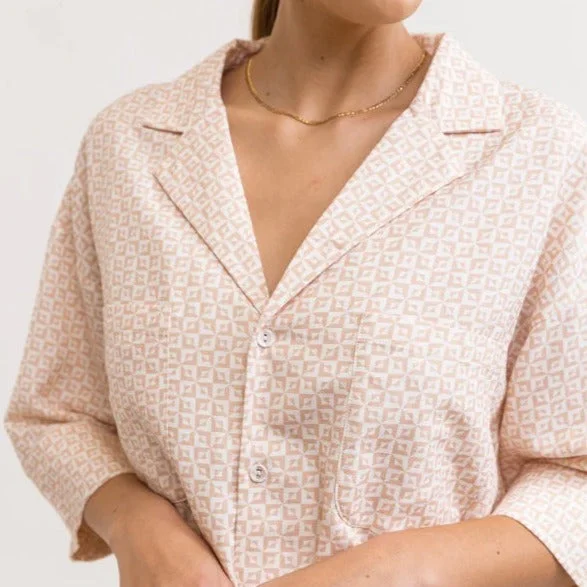 Geo Lounge Shirt (Peach Parfait)